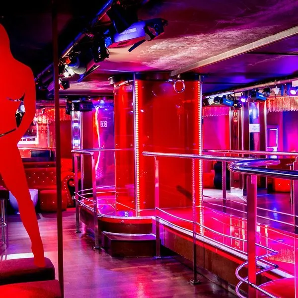Trusted strip club Barcelona friendly staff good prices